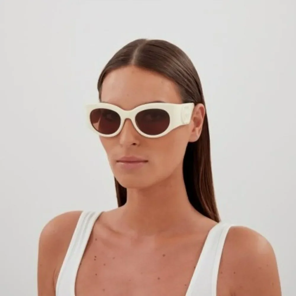 NEW Gucci GG1544S 004 Ivory Brown Unisex Oval Sunglasses GG 1544S